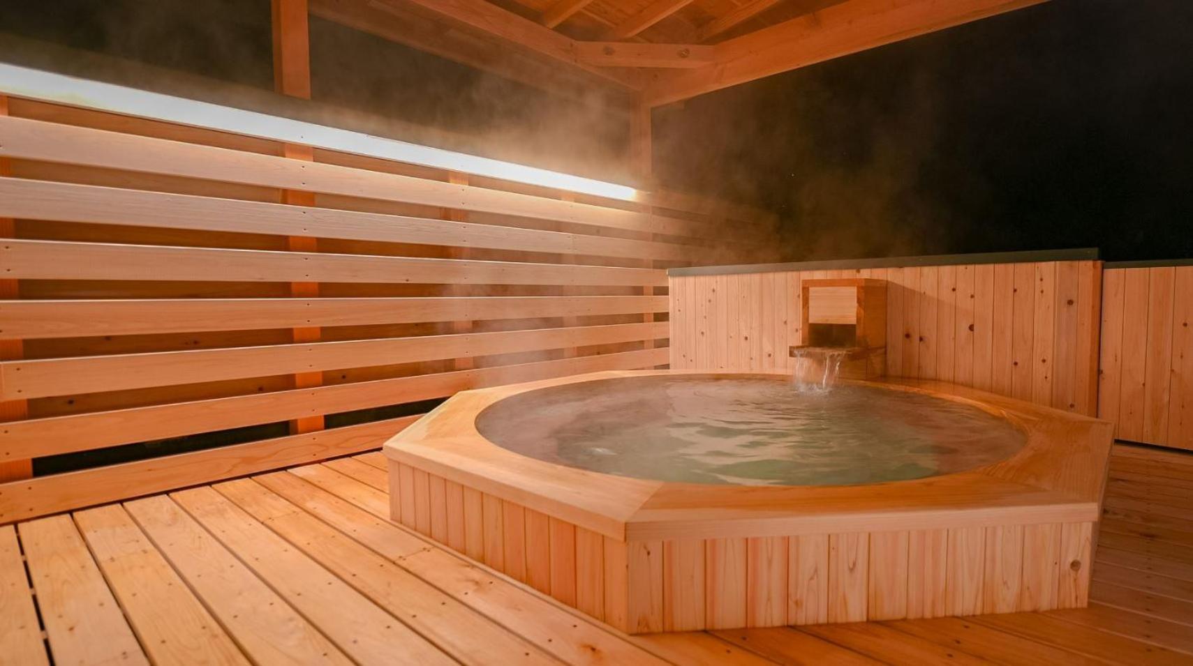Bergtour Marukita Hotell Hakuba Eksteriør bilde