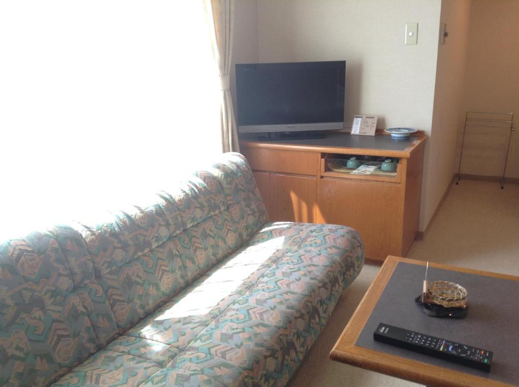 Bergtour Marukita Hotell Hakuba Eksteriør bilde