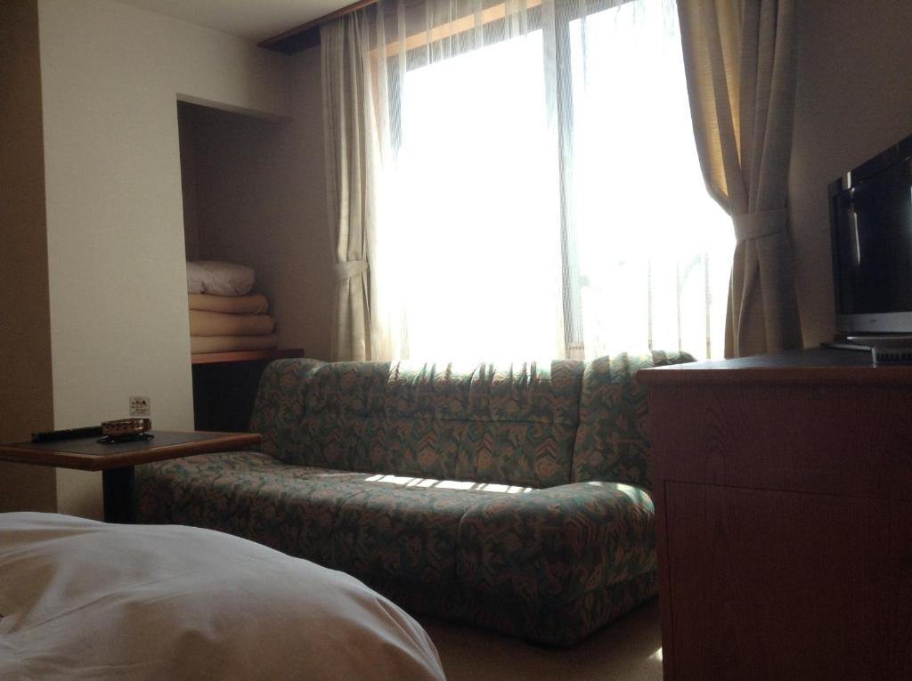 Bergtour Marukita Hotell Hakuba Eksteriør bilde